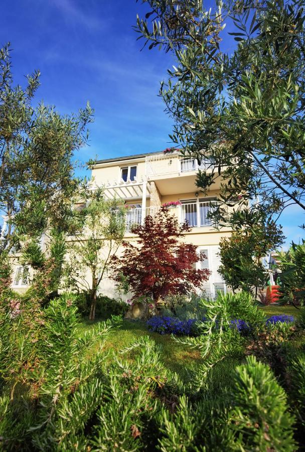 Guesthouse Olei Malinska Eksteriør bilde